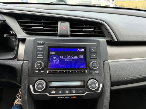 Used 2020 Honda Civic LX image 11