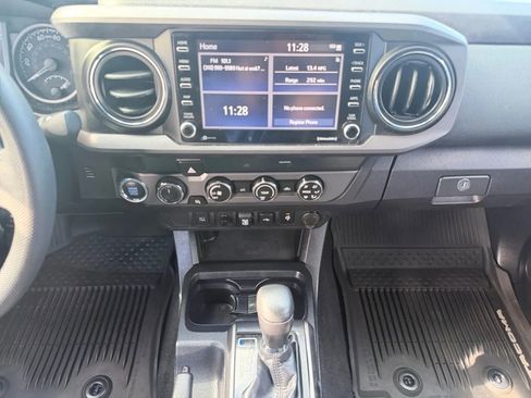 Used 2020 Toyota Tacoma TRD Off-Road image 20