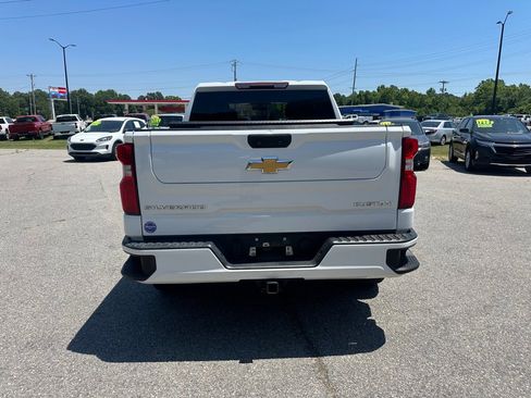 Used 2021 Chevrolet Silverado 1500 Custom AWD/4WD image 4