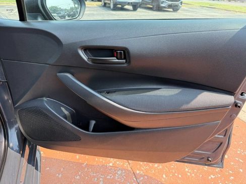 Used 2023 Toyota Corolla LE FWD image 18