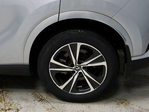 Used 2024 Lexus RX 350 Premium w/ Accessory Package (Z1) image 19