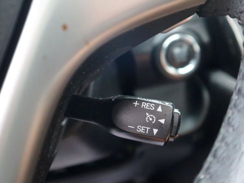 Used 2014 Toyota Camry SE w/ Leather Package FWD image 59