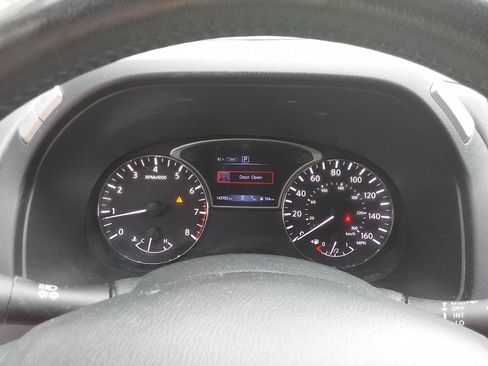 Used 2019 Nissan Pathfinder SL AWD/4WD image 15