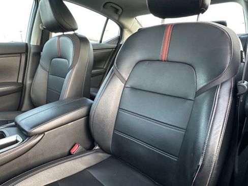 Certified 2023 Nissan Sentra SR w/ SR Premium Package image 23