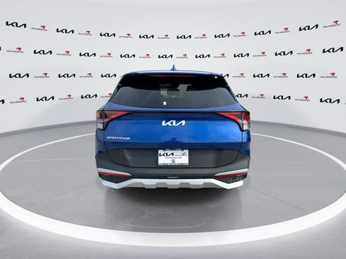 Used 2024 Kia Sportage EX FWD image 7