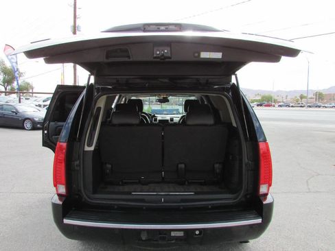 Used 2009 Cadillac Escalade 2WD image 16