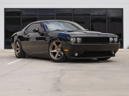 Used 2014 Dodge Challenger R/T w/ R/T Redline Group RWD image 1