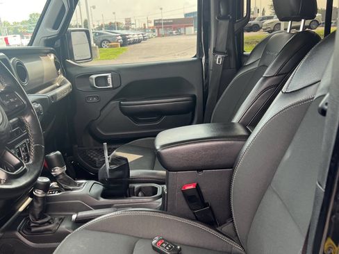 Used 2020 Jeep Wrangler Unlimited Sport AWD/4WD image 6