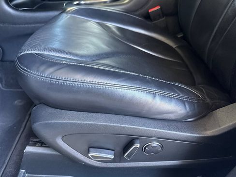 Used 2018 Lincoln MKC Reserve w/ Lincoln MKC Climate Package AWD/4WD image 12