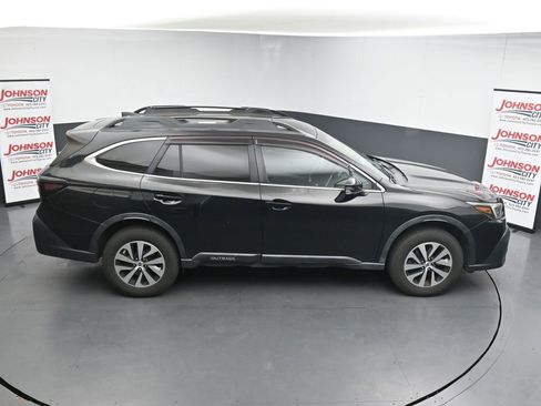 Used 2021 Subaru Outback Premium w/ Popular Package #1 AWD/4WD image 17
