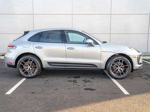 New 2026 Porsche Macan image 8
