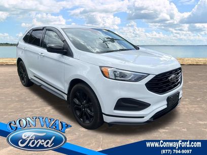 Used 2022 Ford Edge SE w/ Black Appearance Package