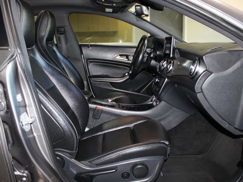 Used 2016 Mercedes-Benz CLA 250 image 26
