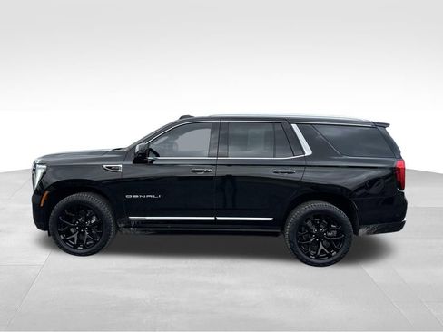 Used 2025 GMC Yukon Denali w/ Sun & Power Step Package image 14