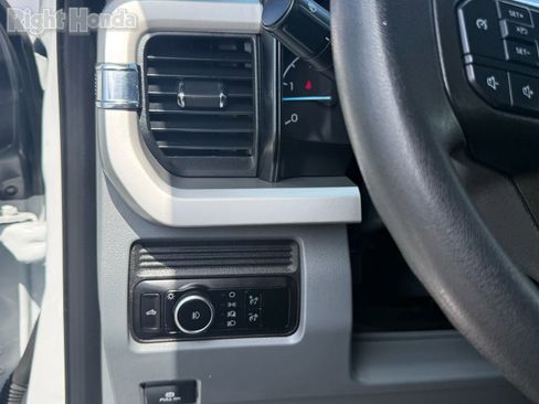 Used 2025 Ford F250 XLT image 15
