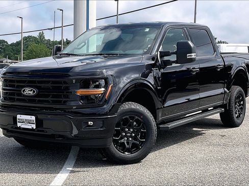 New 2026 Ford F150 XLT w/ FX4 Off-Road Package AWD/4WD image 2