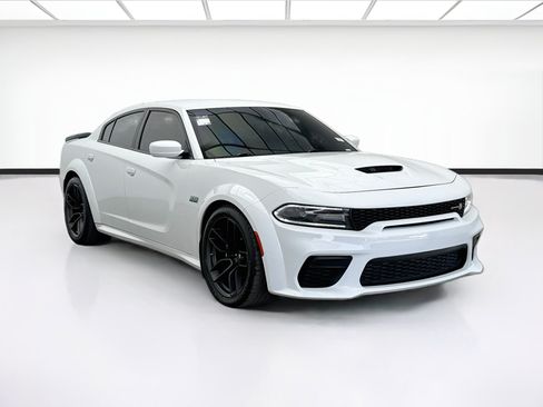 Used 2021 Dodge Charger Scat Pack RWD image 3