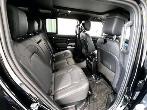 Used 2023 Land Rover Defender 110 S AWD/4WD image 25