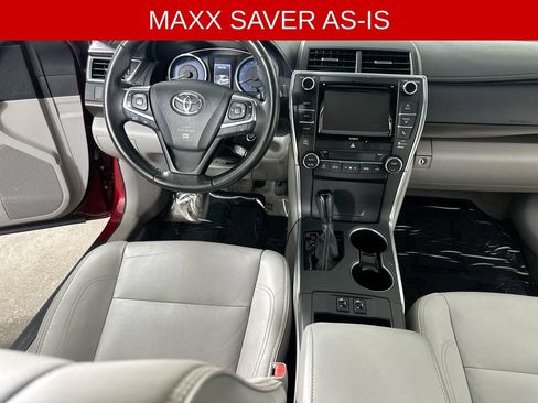 Used 2017 Toyota Camry XLE FWD image 16