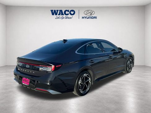 Used 2024 Hyundai Sonata SEL w/ Convenience Package FWD image 3