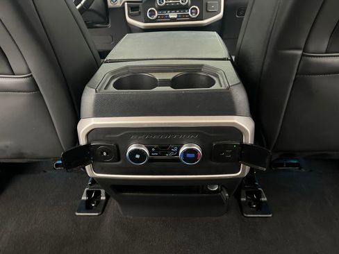 Used 2024 Ford Expedition Max XLT image 23