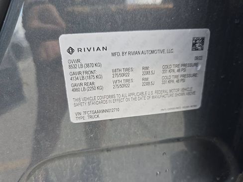 Used 2022 Rivian R1T Adventure AWD/4WD image 16