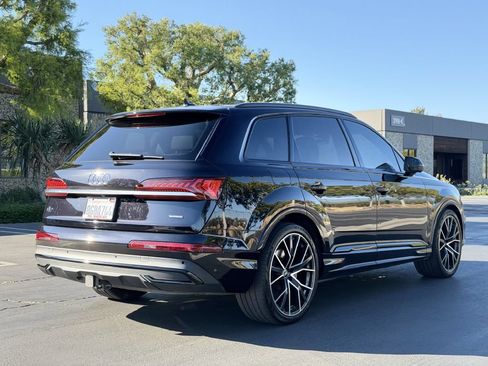 Used 2021 Audi Q7 3.0T Prestige w/ Prestige Package AWD/4WD image 4