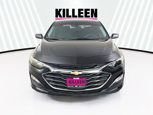 Used 2023 Chevrolet Malibu LT image 2