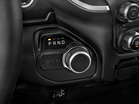 Used 2025 RAM 1500 Big Horn AWD/4WD image 9