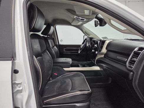 Used 2023 RAM 2500 Laramie AWD/4WD image 16