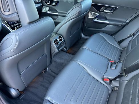 Used 2025 Mercedes-Benz C 300 4MATIC Sedan image 12