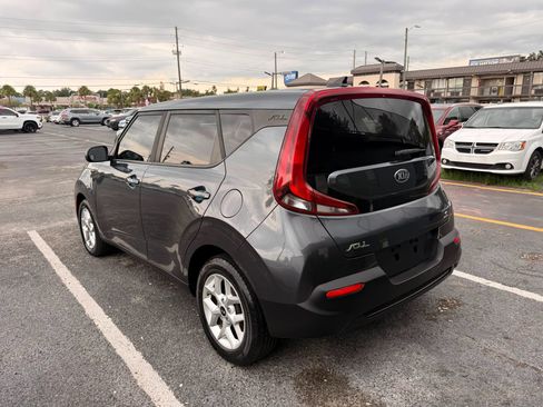 Used 2020 Kia Soul S FWD image 4
