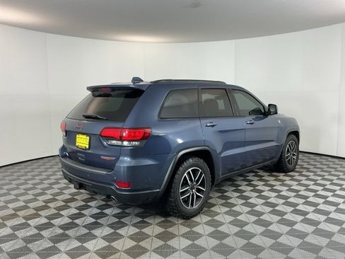 Used 2020 Jeep Grand Cherokee Trailhawk w/ Trailhawk Luxury Group image 5