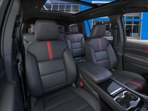 New 2026 Chevrolet Traverse RS w/ LPO, Floor Liner Package image 16