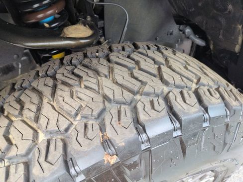 Used 2020 Toyota Tacoma TRD Off-Road image 28