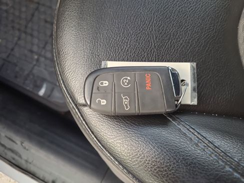 Certified 2023 Jeep Compass Latitude w/ Sun and Sound Group image 28