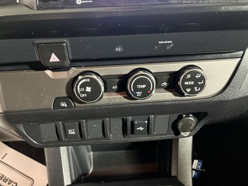 Used 2022 Toyota Tacoma SR image 21