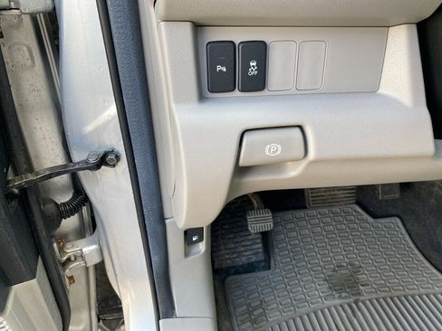 Used 2012 Honda Pilot Touring image 12