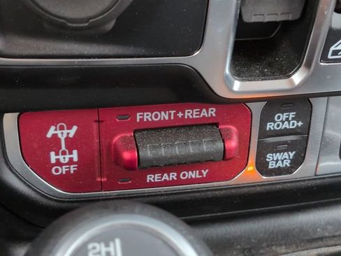 Used 2025 Jeep Gladiator Rubicon AWD/4WD image 22