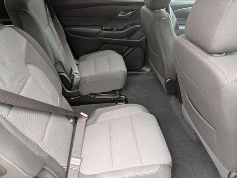 Certified 2023 Chevrolet Traverse LT FWD image 29