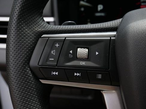 Used 2025 Mitsubishi Outlander SE AWD/4WD image 17