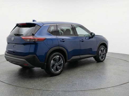 Used 2025 Nissan Rogue SV FWD image 9