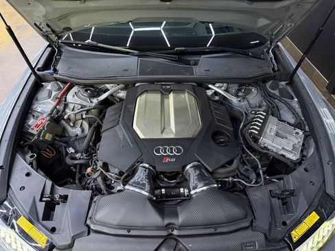 Used 2022 Audi RS 6 AWD/4WD image 28