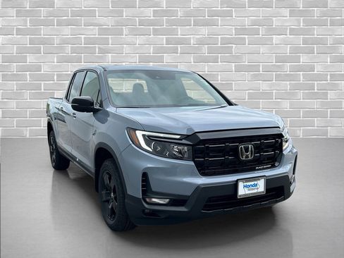 New 2026 Honda Ridgeline Black Edition image 6