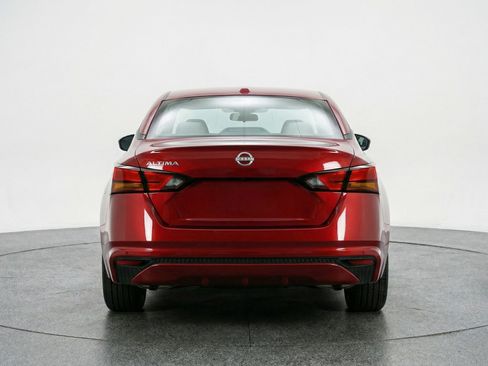 Used 2025 Nissan Altima 2.5 SV image 7