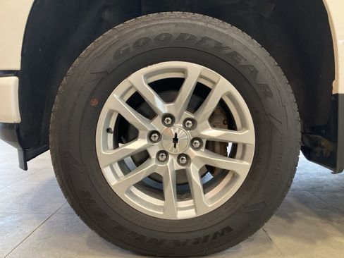 Used 2019 Chevrolet Silverado 1500 RST image 9