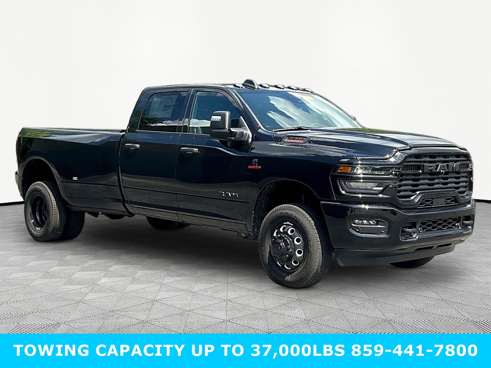 New 2026 RAM 3500 Big Horn AWD/4WD image 3