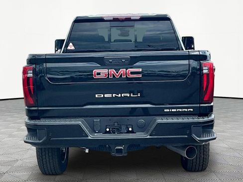 New 2026 GMC Sierra 2500 Denali w/ Denali Reserve Package AWD/4WD image 4
