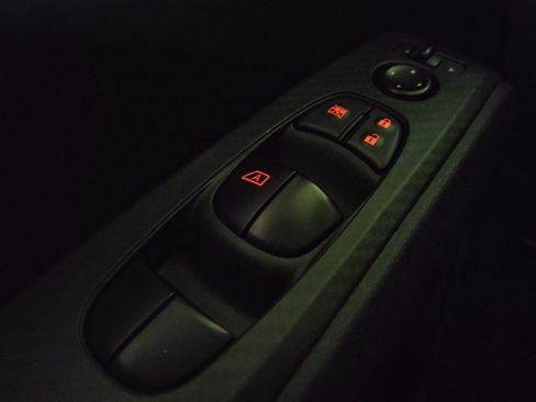 Used 2021 Nissan Altima 2.5 S FWD image 27