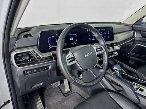 Used 2025 Kia Telluride EX AWD/4WD image 9